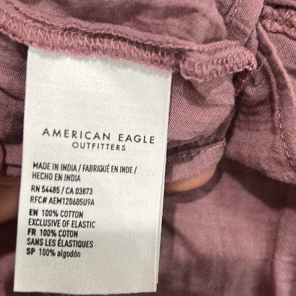 AMERICAN EAGLE WOMEN PURPLE SQUARE NECK SMOCKED PEASANT TOP
XL - Picture 15 of 15